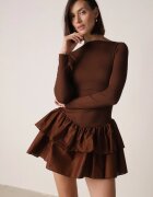 new fashion Rochie Maro Evazată cu Mânecă Lungă și Volan Reonaria