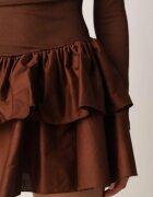 new fashion Rochie Maro Evazată cu Mânecă Lungă și Volan Reonaria