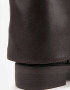 orena paris Cizme cu caramb ce imită cracul pantalonului izolați Catarra Maro