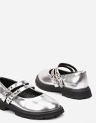  Pantofi argintii eleganti cu barete cu catarame Emmida