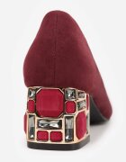  Pantofi cu toc Bordeaux Vices cu Branț din Piele pe Toc Gros cu Bijuterii Naivine