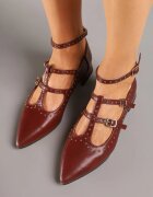  Pantofi cu toc bordo cu catarame decorative și nituri Neviamora
