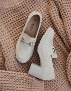  Pantofi Gri stil mocasin cu toc bloc și platformă joasă cu cataramă Nardica
