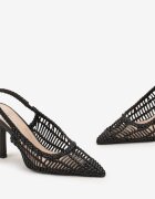  Pantofi stiletto negri cu partea superioară împletită și vârf ascuțit Cybelia