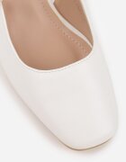  Pantofi tip pumps albi cu toc pătrat cu curelușe decorative și cataramă Elarose