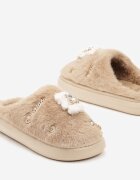  Papuci bej închis tip slip-on de blană cu aplicații decorative Reathlith