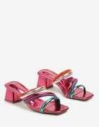  Papuci Fuchsia cu toc gros cu vârf pătrat și barete cu zirconii Camailli