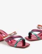  Papuci Fuchsia cu toc gros cu vârf pătrat și barete cu zirconii Camailli