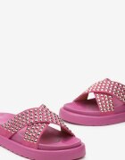  Papuci Fucsia cu barete încrucișate decorate cu nituri Nasne