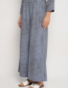 pretty Set Albastru Bluză cu evază și aplicație florală și Pantaloni lejeri Ravirisa