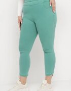 queene Pantaloni verde deschis cu talie înaltă lungime 7/8 cu Zirconii Aineth