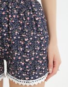 r&f fashion Pantaloni scurți Bleumarin din Vâscoză cu Flori cu Elastic în Talie și Inserție din Dantelă Davona