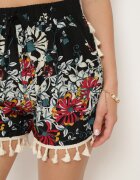 r&f fashion Pantaloni scurți Negri din bumbac cu elastic în talie decorați cu franjuri Idanesta