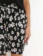 r&f fashion Pantaloni scurți Negri Lărgi Zerlaivo