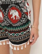 r&f fashion Pantaloni scurți Negri-Roșii din Bumbac cu elastic în talie decorați cu franjuri Marnesta