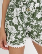 r&f fashion Pantaloni scurți Verzi Crephaphine