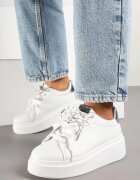 renda Adidași Alb-Argintii Decorați Cu Șiret Dublu Zdivane
