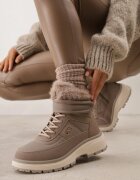 renda Ghete clasice izolați cu blană artificială Bemama Bej închis