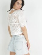 retro & icone Bluză Albă Scurtă din Țesătură Croșetată cu Nasturi Ariarose
