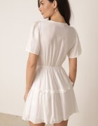 retro & icone Rochie de vară din vâscoză evazată cu talia evidențiată Periore Albă