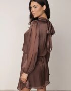 retro & icone Rochie elegantă cu guler tip tunică cu strălucire și șarfă Tahea Maro