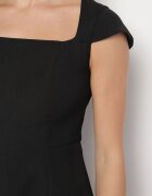 retro & icone Rochie Elegantă Neagră cu Decolteu Pătrat Melretia