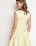 retro & icone Rochie Evazată Galbenă Decorată cu Decolteu Pătrat Halelira