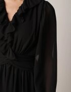 retro & icone Rochie evazată neagră cu volane și mâneci din plasă Zennisa