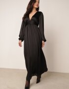 retro & icone Rochie Neagră Maxi Cloș din Țesătură Netedă cu Decolteu Petrecut și Mâneci Largi Smruti