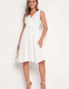  Rochie Albă Plisată din Bumbac și Viscoză cu Elastic în Talie și Decolteu Petrecut Karamla