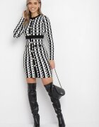  Rochie Albă Tricotată Mini cu Imprimeu Geometric Carlas