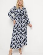  Rochie Albastră Evazată cu Decolteu Petrecut cu Curea și Elastic în Talie Bristella