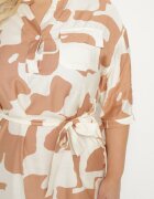  Rochie Bej cu Viscoză cu Model Abstract cu Centură Legată Ilanilia
