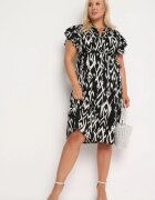  Rochie Neagră-Albă Evazată cu Mânecă Scurtă Cambrată în Talie Ezeviana