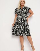  Rochie Neagră-Albă Evazată cu Mânecă Scurtă Cambrată în Talie Ezeviana