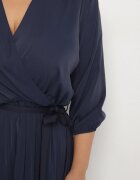  Rochie Plisată Maxi Bleumarin cu decolteu petrecut și cordon în talie Lariah