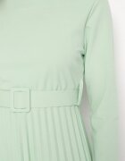  Rochie Verde Midi cu Fustă Plisată și Curea Ondinetta