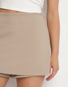 rosa Fustă-pantaloni scurți Bej în stil Clasic Cleviane
