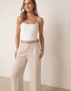 rosa Pantaloni din viscoză cu talie înaltă din material структурat Bej