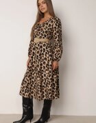 rosa Rochie bej evazată din viscoză cu imprimeu leopard și centură Aliri