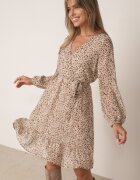 rosa Rochie Bej Midi cu elastic în talie și decolteu petrecut Zephone