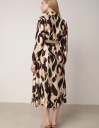 rosa Rochie Cămașă Bej Evazată cu Imprimeu Abstract și Centură Împletită Miririda