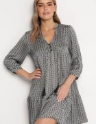 rosa Rochie Cloș Neagră Decorată cu Ciucuri și Model Mărunt Clemova
