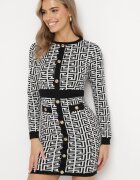 rosa Rochie Mini Tricotată Albă cu Model Geometric Decorată cu Nasturi și Inserții Negre Taiwa