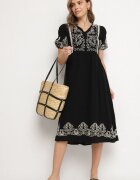 rosa Rochie Neagră De bumbac Boho Cu croi evazat Decorată cu broderie Lannivra