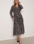 rosa Rochie neagră Epicenter