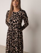 rosa Rochie Neagră Nesehe