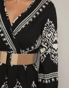 rosa Rochie neagră petrecută din viscoză cu model oriental cu centură și elastic în talie Sagizia