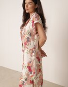 rosa Rochie Roșie