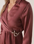 rosa Rochie roz închis satinată midi cu decolteu petrecut și guler Hartho